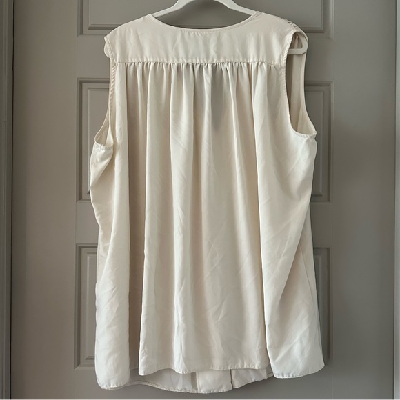 asos curve button down blouse with fake pockets - Picture 2 of 3